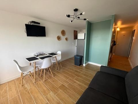 Studio Valras Apartment Bagian luar foto